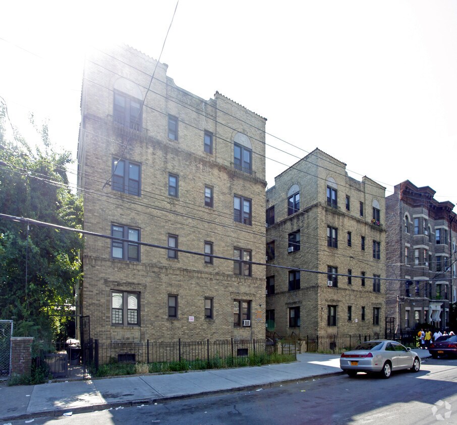Foto principal - 218 S 3rd Ave