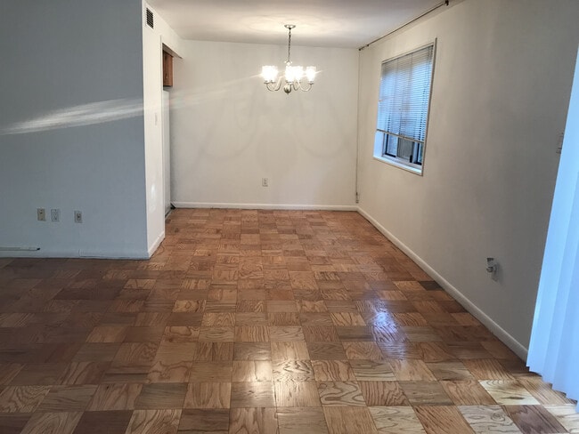 Photo - 10400 Rockville Pike Apartment