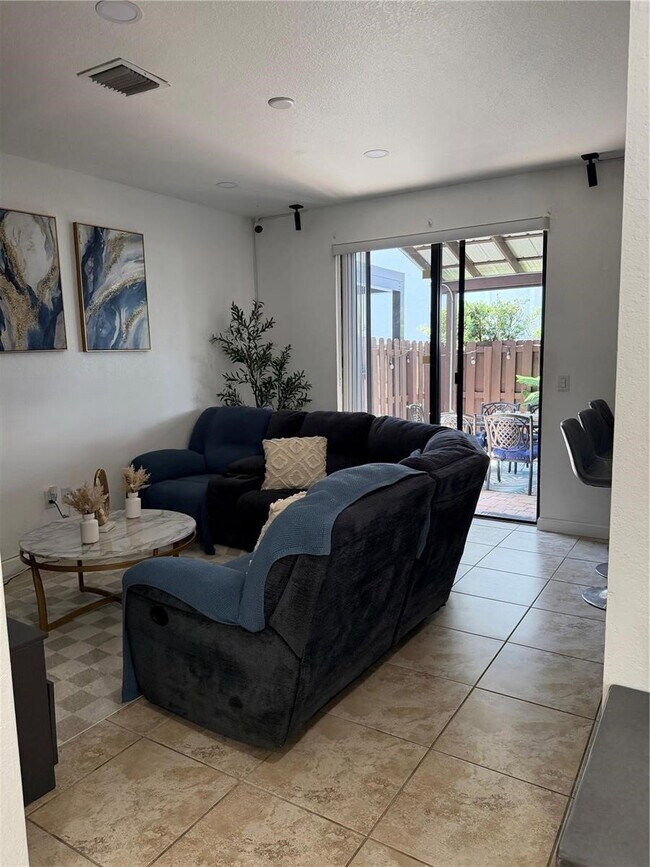 Building Photo - 11302 NW 88th Terrace