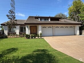 Building Photo - 3345 Fosca St
