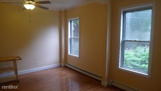 Building Photo - 63 I St