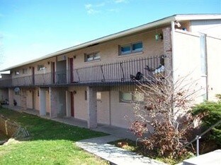 Foto del edificio - 200 Thistlewood Ave