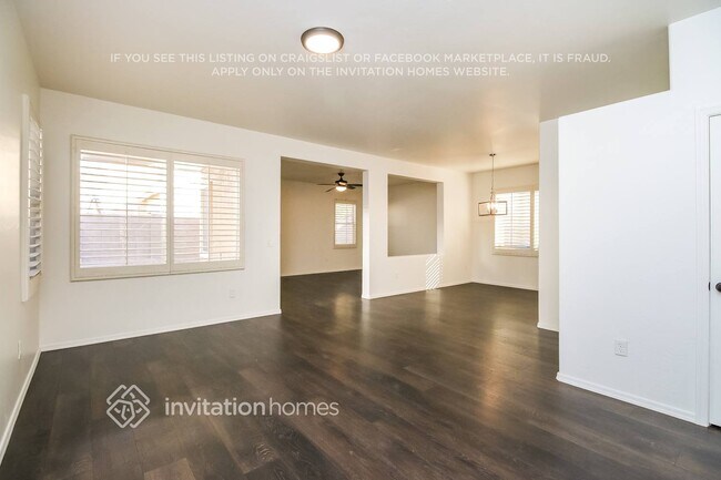 Foto del edificio - 8740 E Kiowa Ave