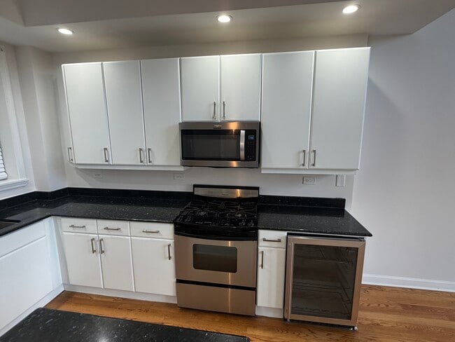 Foto del edificio - 1347 N Sedgwick St