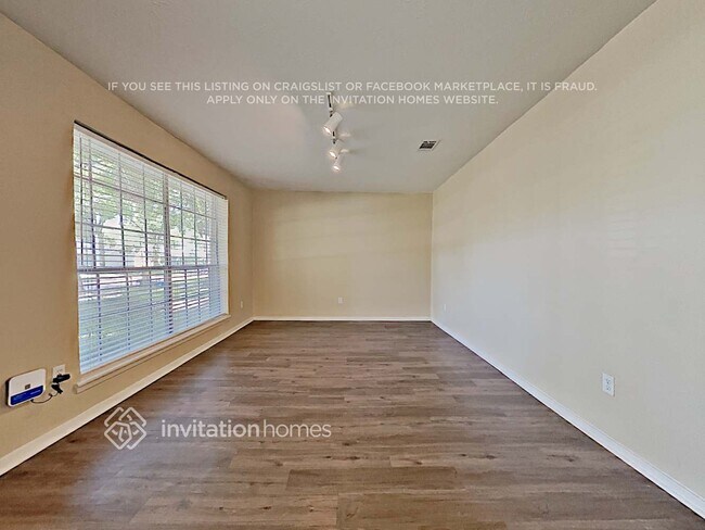 Building Photo - 12355 Westella Dr