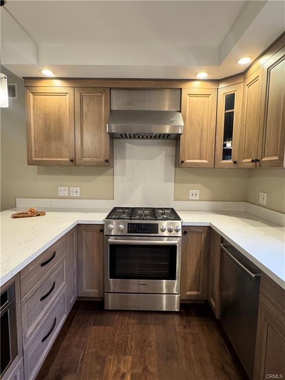 Foto del edificio - 2248 E Chevy Chase Dr