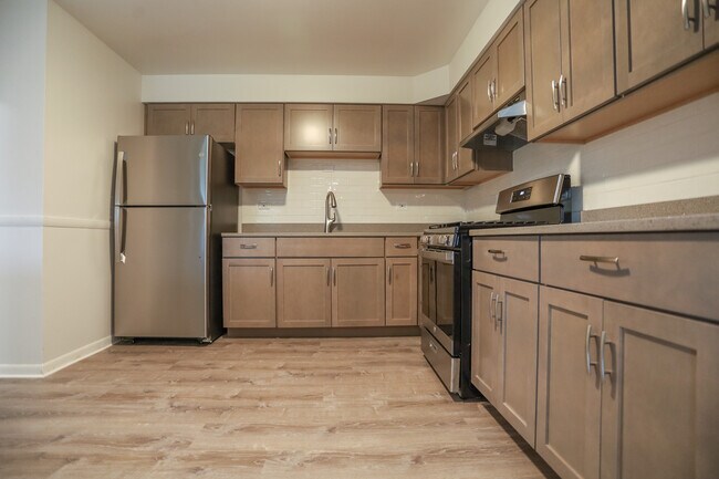 Foto del edificio - 700 McKinley Ave