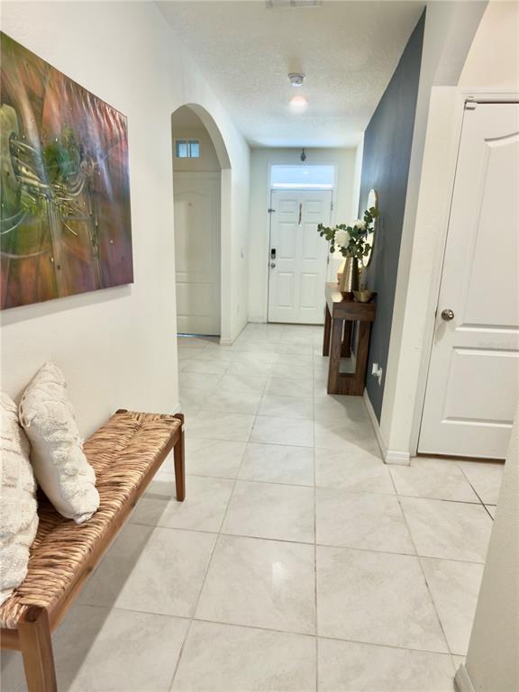 Foto del edificio - 512 Lily Ln