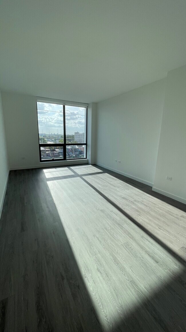 Foto del edificio - 334 NW 22nd St
