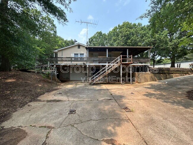 Foto del edificio - 579 Old Speedway Dr NW