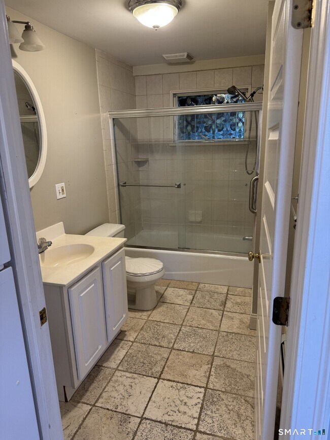 Foto del edificio - 3 E Pattagansett Rd