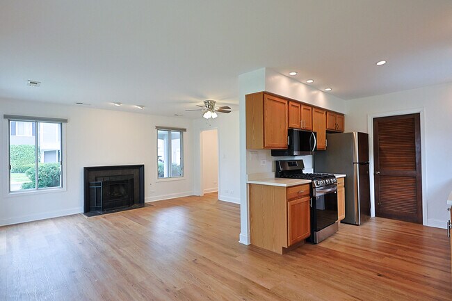 Building Photo - 1333 Barclay Ln