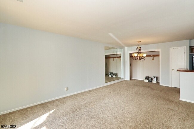 Building Photo - 19 Tansy Ct