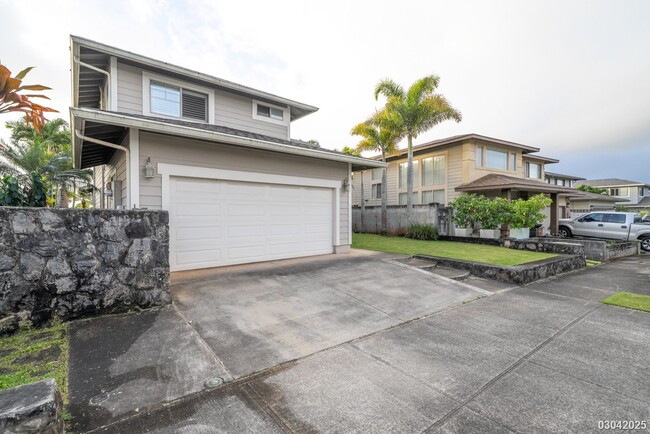 Building Photo - 4 Bed 2.5 Bath in Mililani Mauka