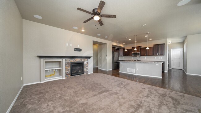 Building Photo - Stunning 5 bedroom home in Banning Lewis R...
