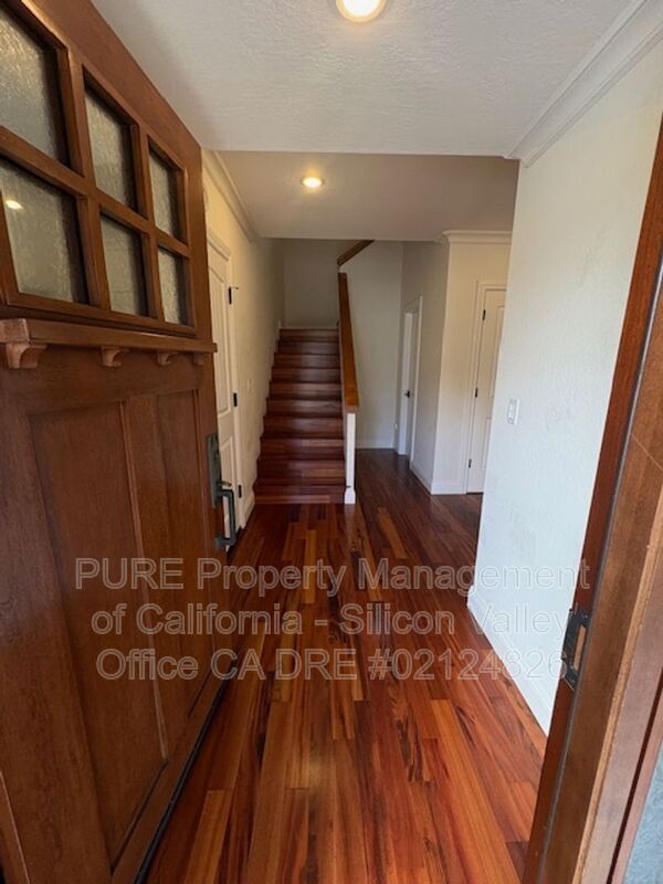 Foto del edificio - 17570 Bruce Ave