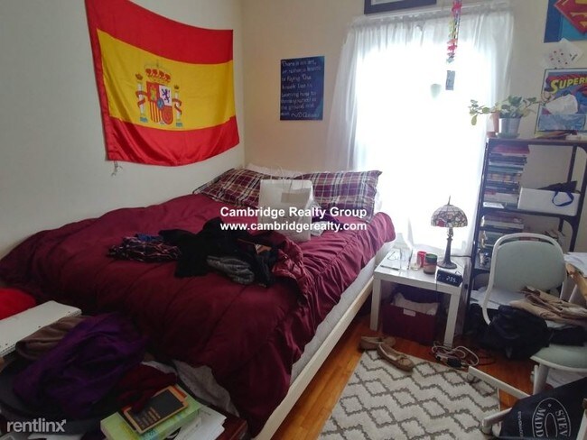 Foto del edificio - 20 Burget Ave