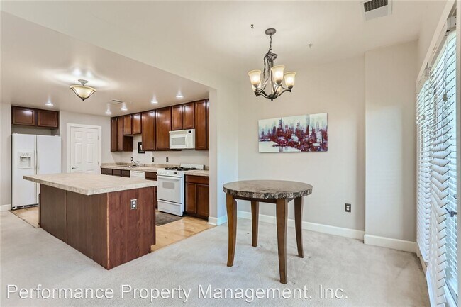Building Photo - 2 br, 2 bath House - 1630 North Clarkson s...