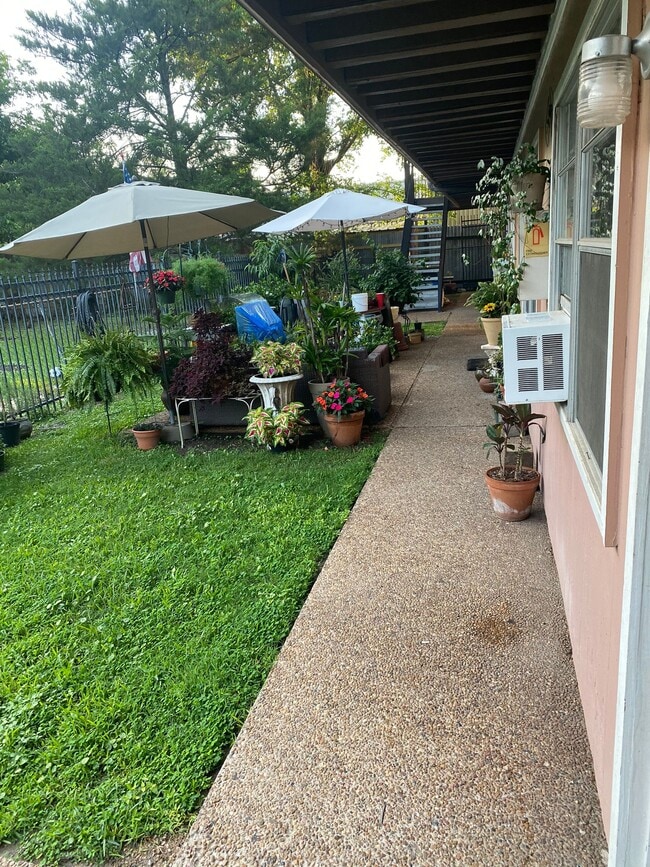 Foto del edificio - 539 Yorkshire St