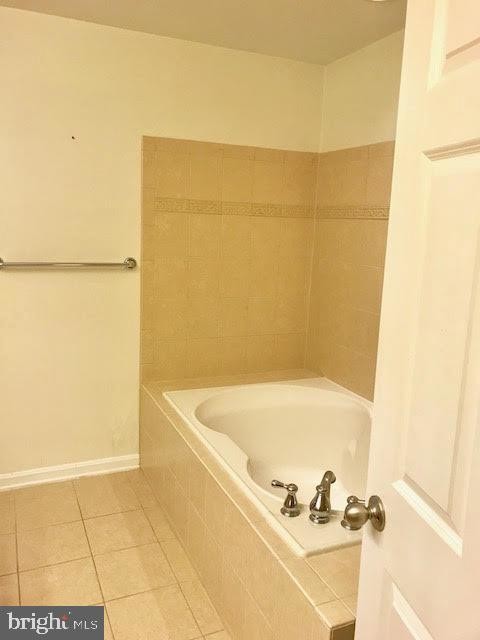 Foto del edificio - 18717 Falling River Dr