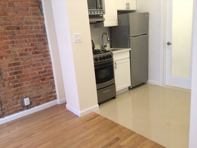 Building Photo - bedroom in manhattan  10021
