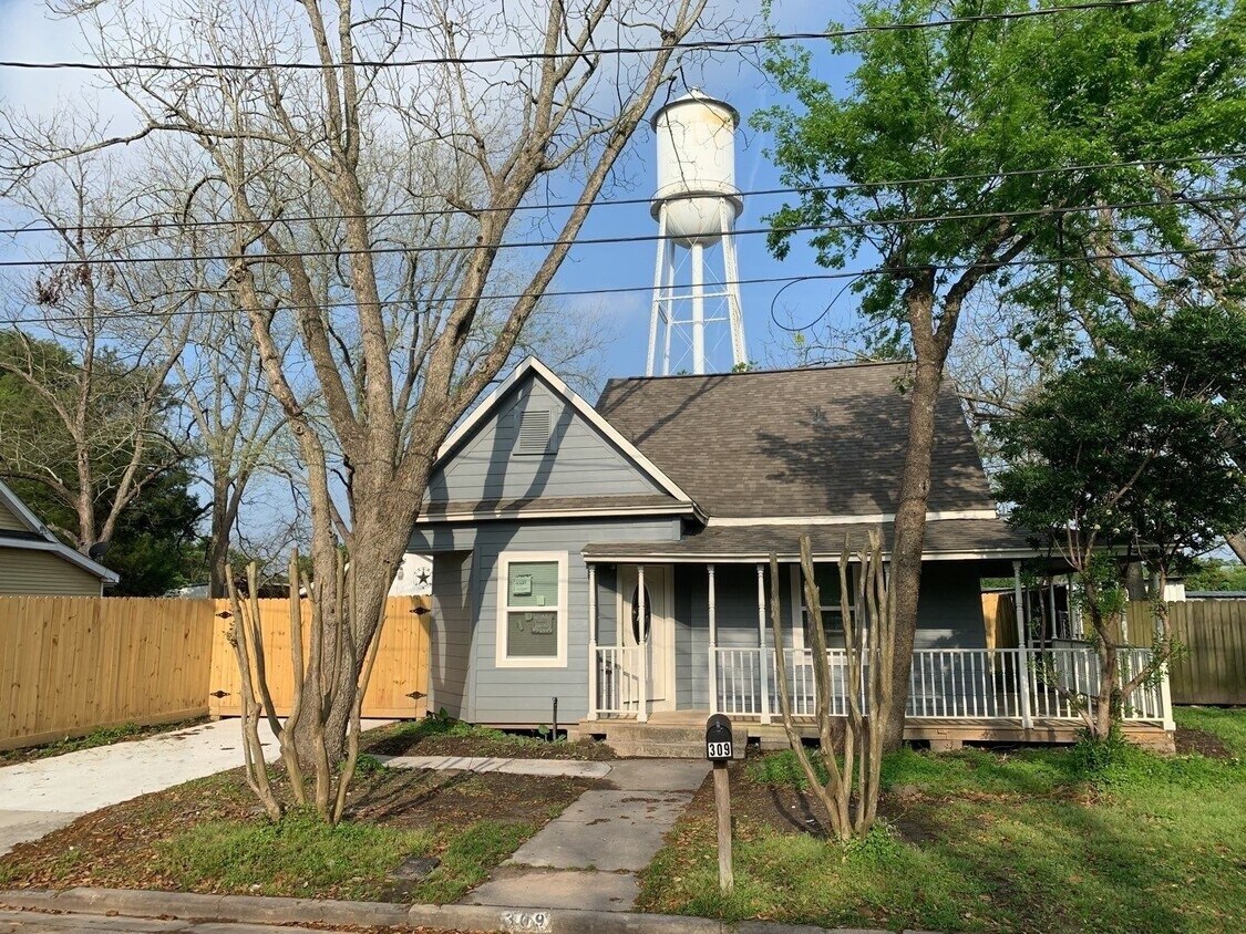 Primary Photo - 309 Avenue A