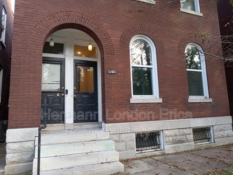 Primary Photo - 4500 S Grand Blvd