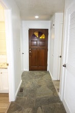 Building Photo - 1156 N Camelot Dr