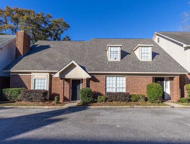 Foto del edificio - 6401 Cedar Bend Ct