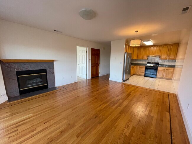 Foto del edificio - 438 Russia Ave