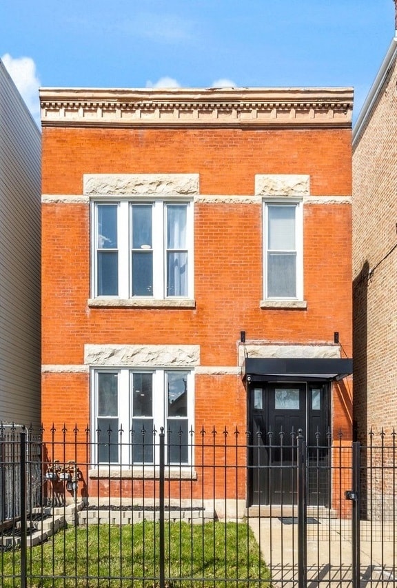 Building Photo - 2924 W 38th Pl
