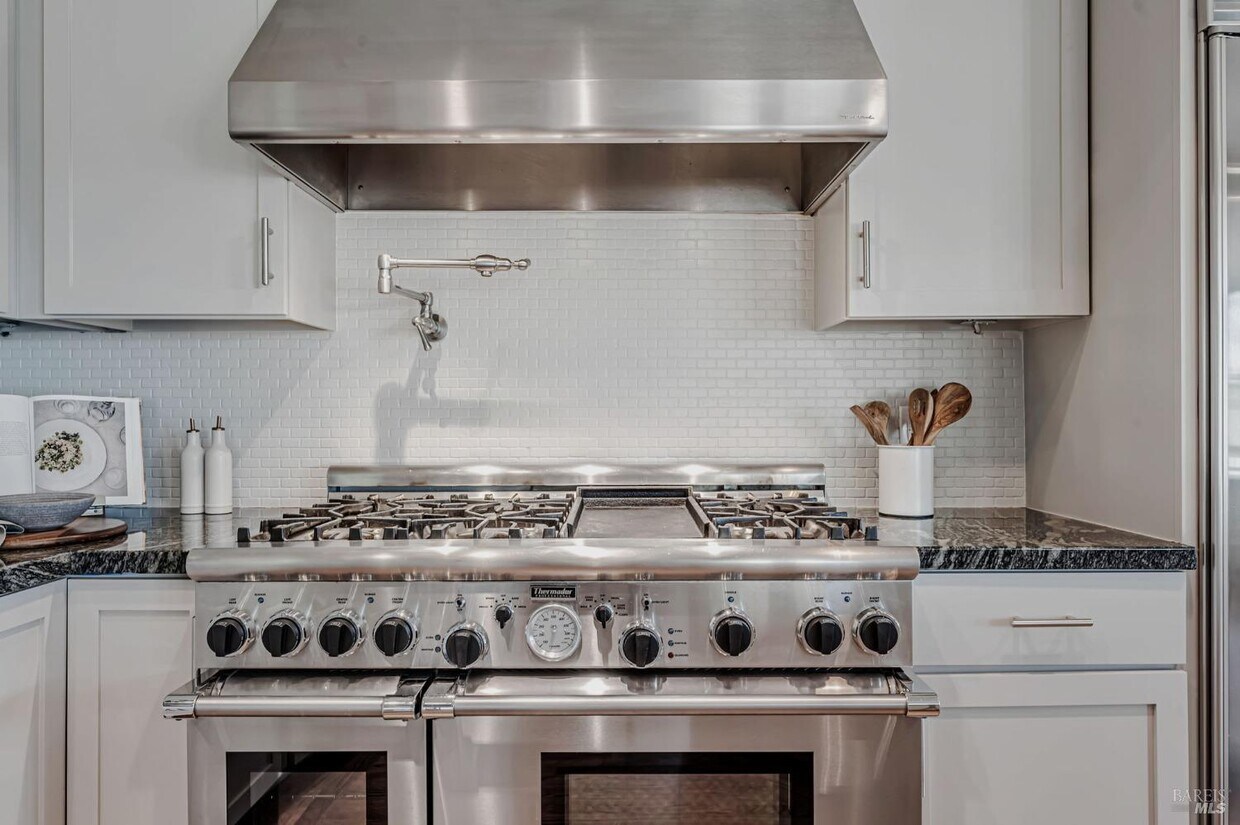 Foto principal - 544 Silverado Dr