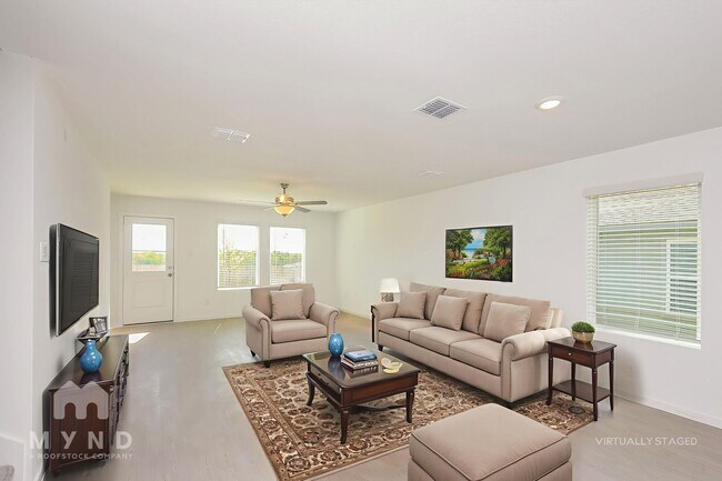 Foto del edificio - 2749 Mistwood Dr