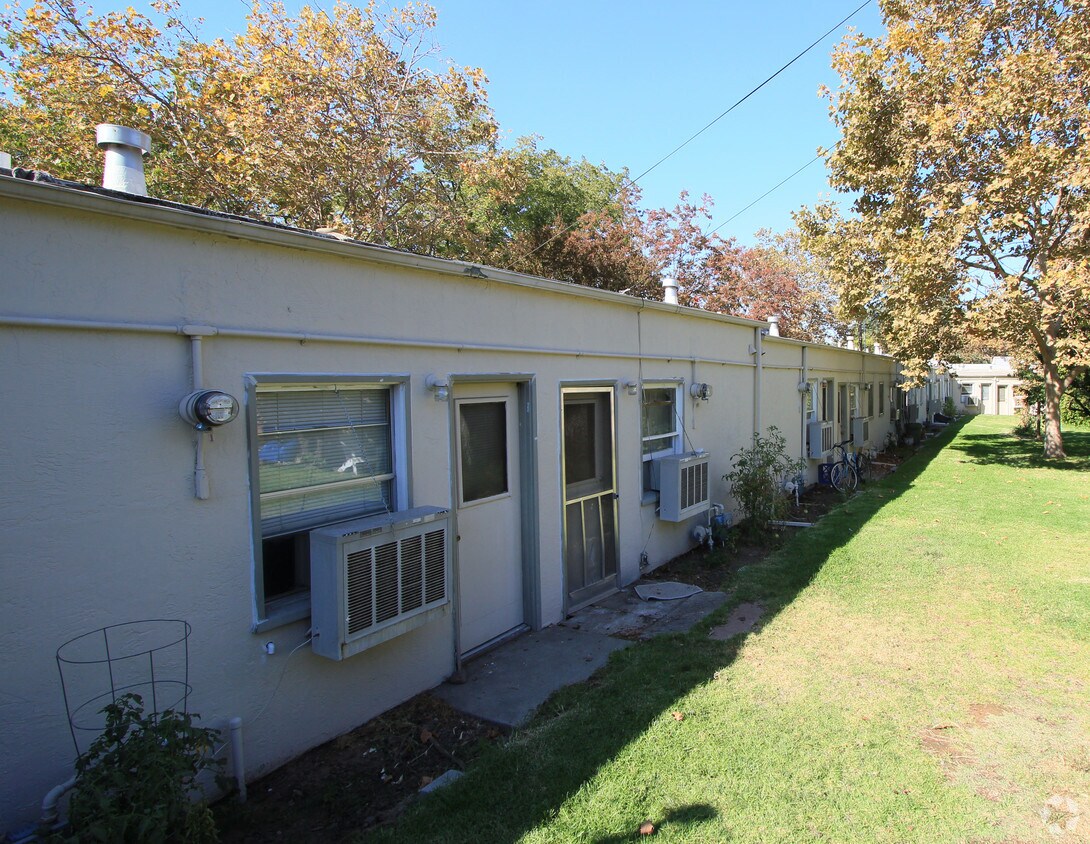 Building Photo - 520 Shasta