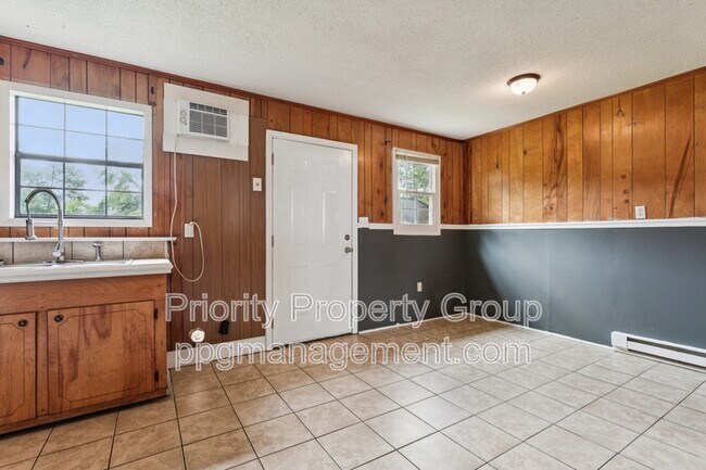 Building Photo - 218 Lovelace Rd