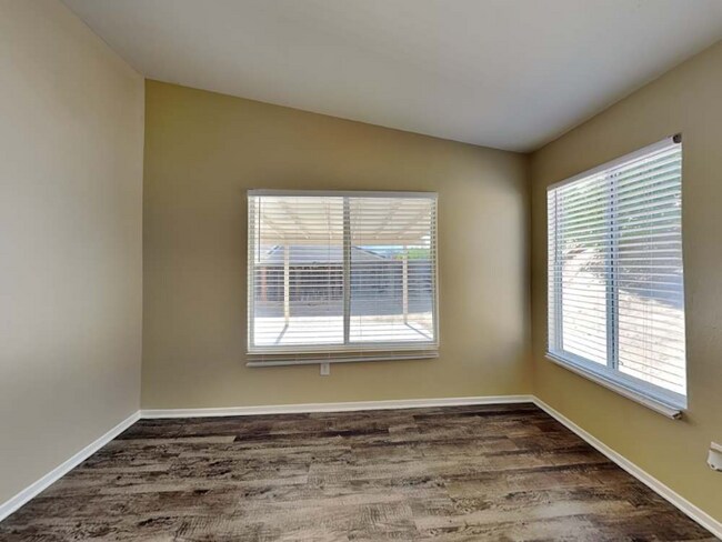 Foto del edificio - 16388 Orange Blossom Way