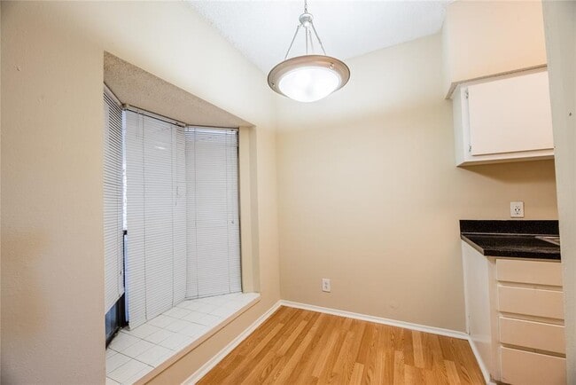 Building Photo - 2818 Nueces St