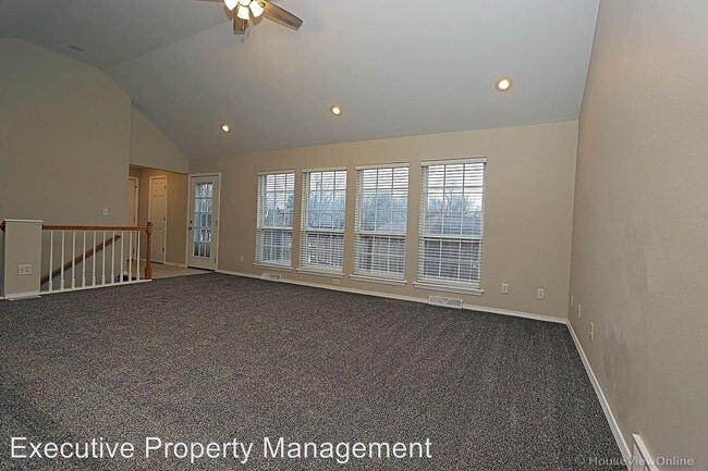 Building Photo - 3032-3032 Patriot Dr