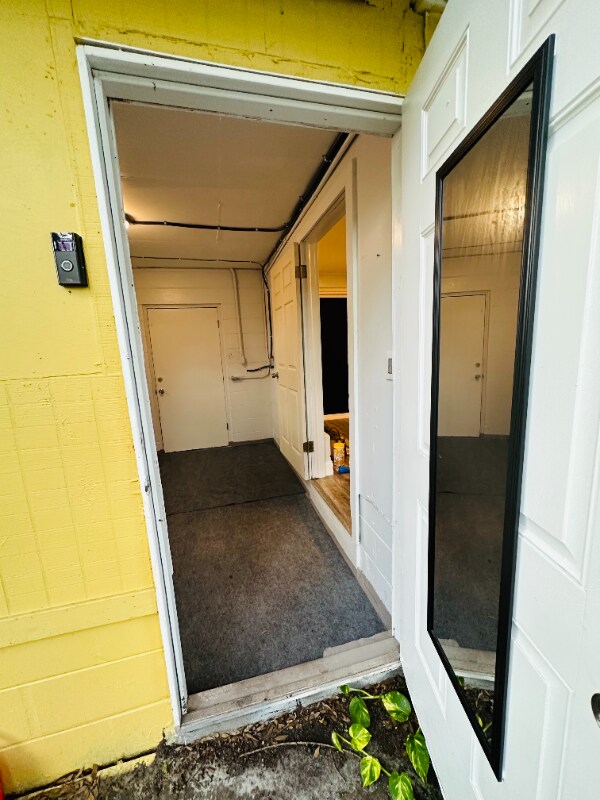 306 Kilmer Ave Unit 306 kilmer Ave, Clearwater, FL 33765 Room for