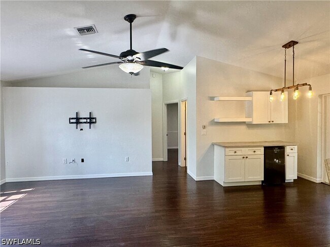 Foto del edificio - 8137 Pelican Rd