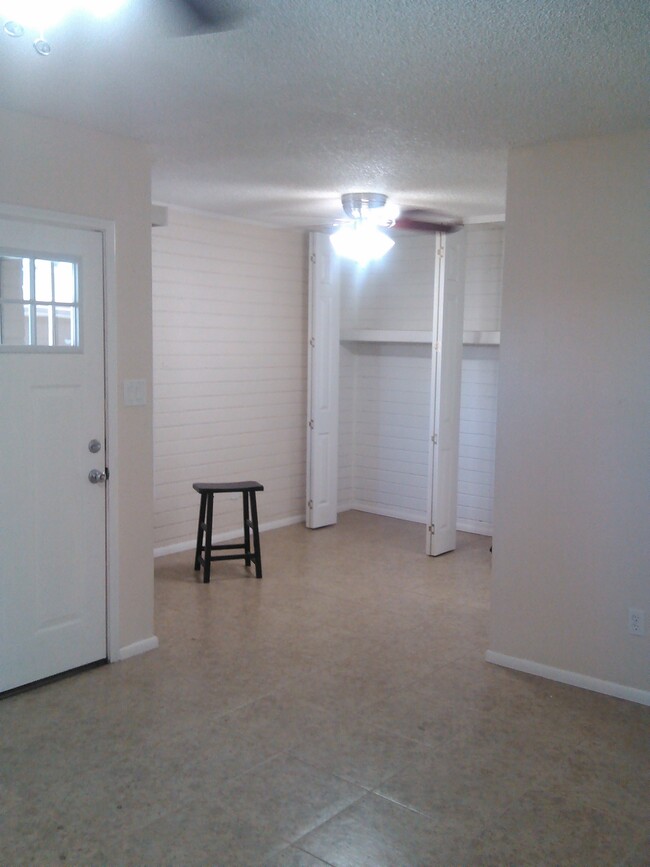 Dining room ( closet removed in last remodel) - 1622 E Campbell Ave