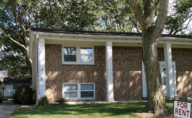 Building Photo - 206 LaChoy Drive