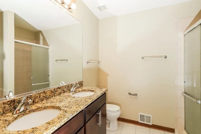 Building Photo - 2532 Leach Dr