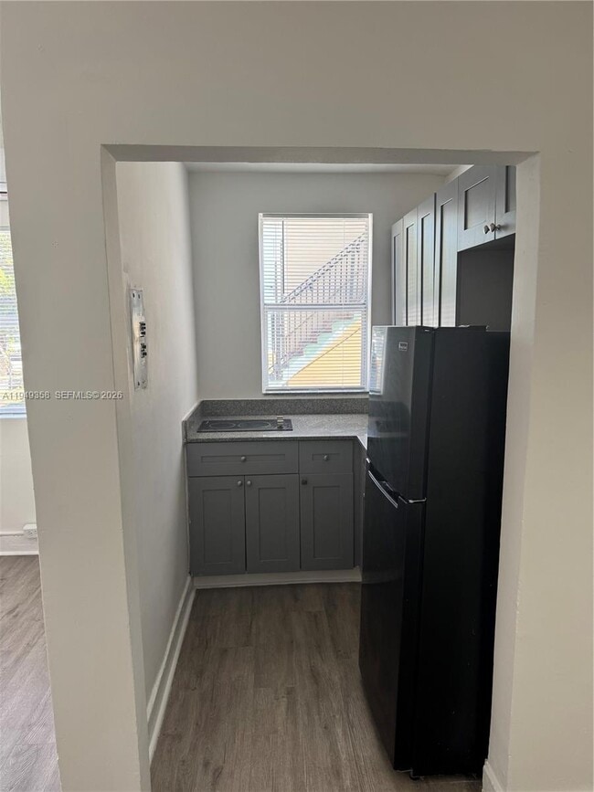 Foto del edificio - 1552 SW 2nd St