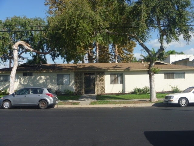 Building Photo - 7521 Franklin St