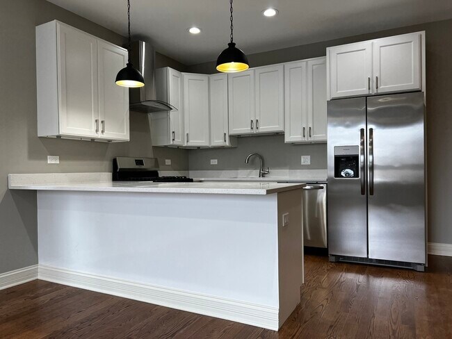 Building Photo - 4741 S Michigan Ave