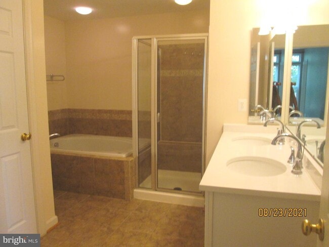 Building Photo - 5657 Harrington Falls Ln