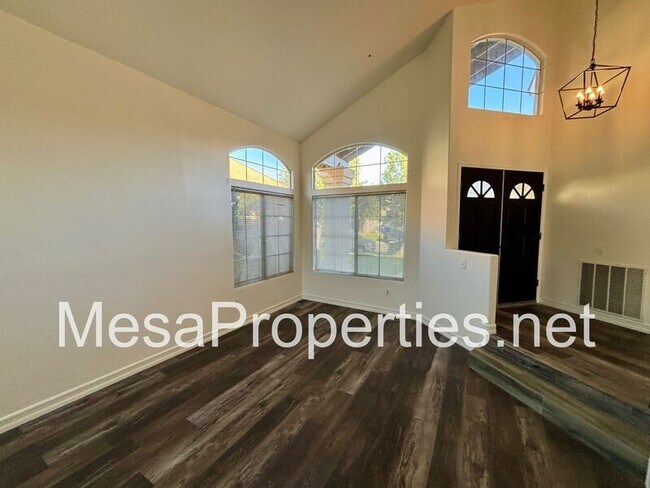 Foto del edificio - 14226 Remington Ct