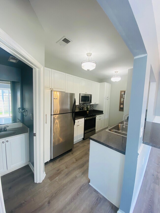 Foto del edificio - 4473 Duffy Dr