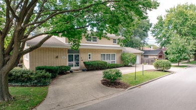 Building Photo - 600 Dewey Ave